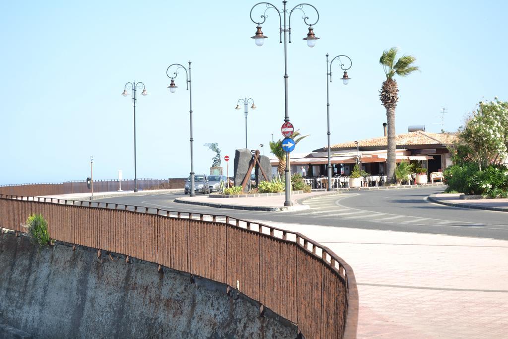 Porto Azzurro Giardini-Naxos