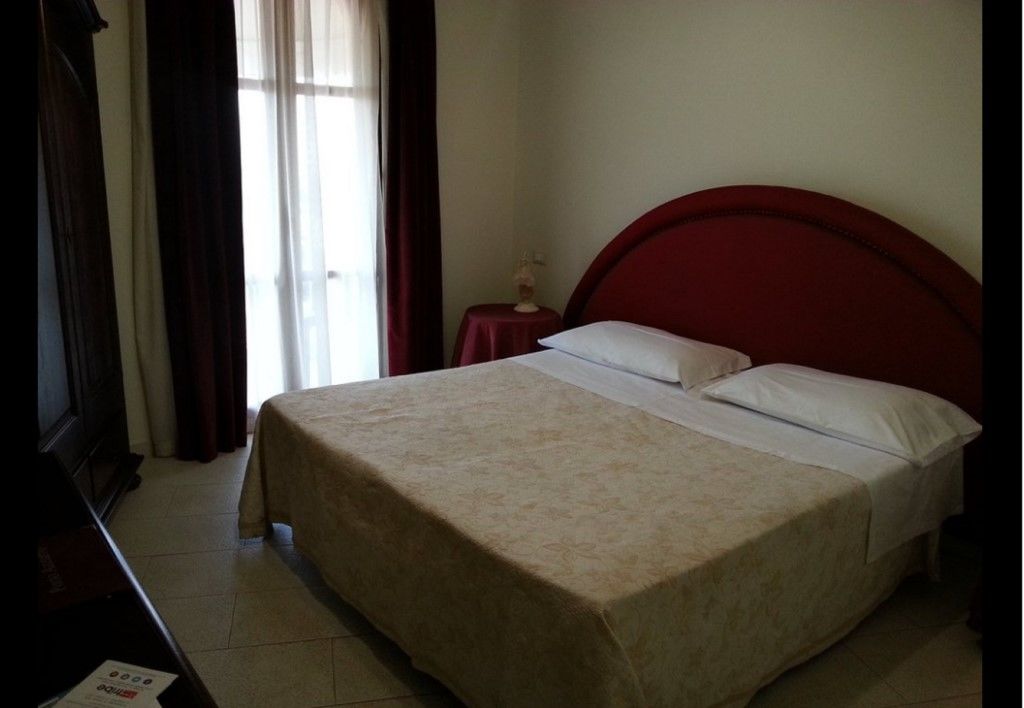 Porto Azzurro Hotel